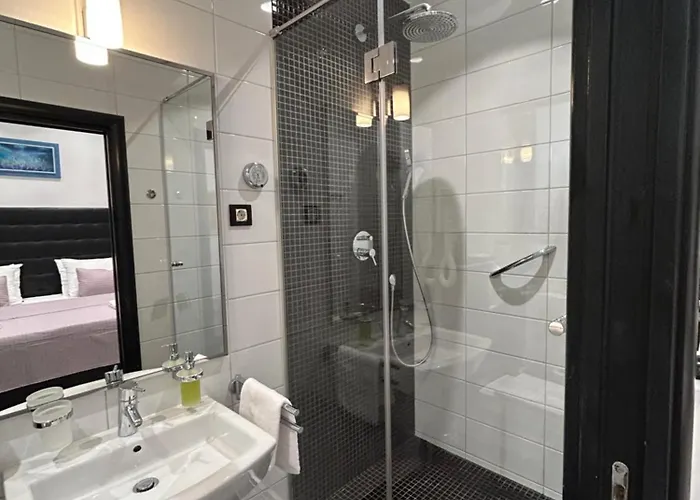 בית הארחה Tango 3*